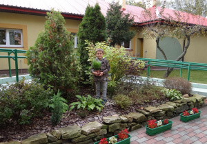 Klomb zieleni przed przedszkolem